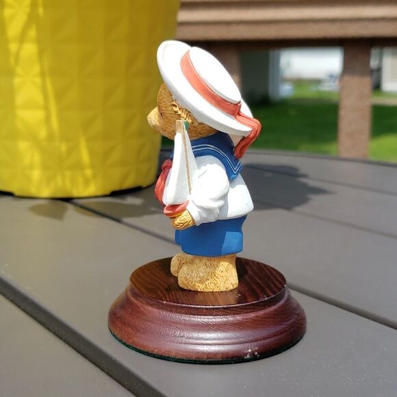 Dept 56 Vintage The Upstairs Downstairs Bears Figurine Sailor Bear with Sailboat - Picture 2 of 6